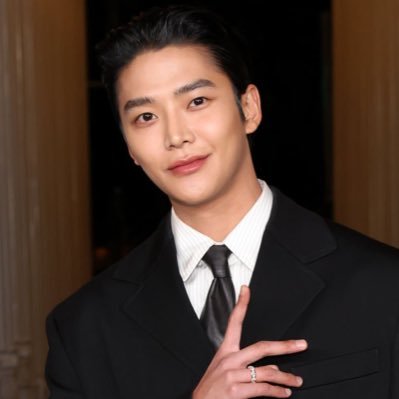 Kim Rowoon News on X: Kim Rowoon News on X: