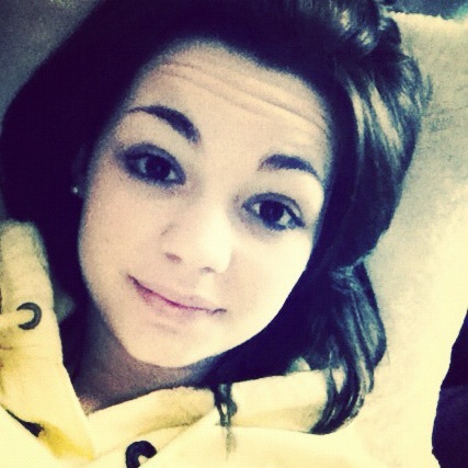 Name is katie, follow my new account @phaaancy
ill always follow back.