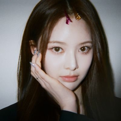 tomioka. bang. yoon. narai. ryu. choi. jeong.
TRIPLE J ☆