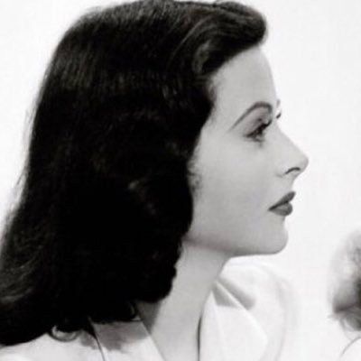 nuu8387's profile picture. كل طرف بِك يملؤُه الجمَال