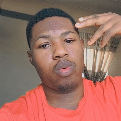 onlyone_easyfx's profile picture. forex & crypto  | UI/UX |  web designer  |