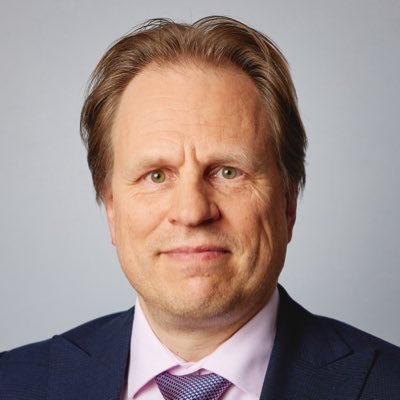 Entrepreneur and investor. Life Sciences and Fintech, private or public. Sometimes comments about Green Energy, Chessboxing or Italian red wines.