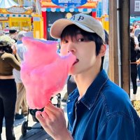 fici (@princeyunhoo) 's Twitter Profile