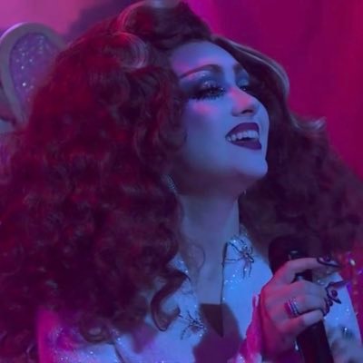 vampirechappell's profile picture. only a woman knows how to treat a woman right