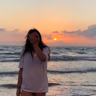 meerydiazz's profile picture. a mi esto en el fondo me encanta(s)