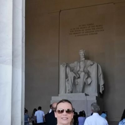 vmlussich33054's profile picture. 