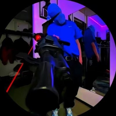 riszebug's profile picture. 