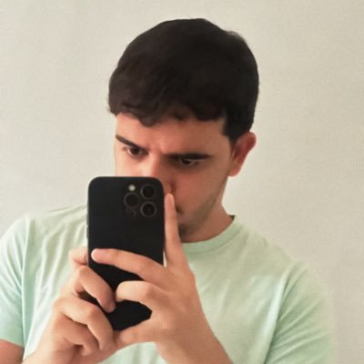 criei isso aqui pra votar no top 10 mtv e tô até hj.