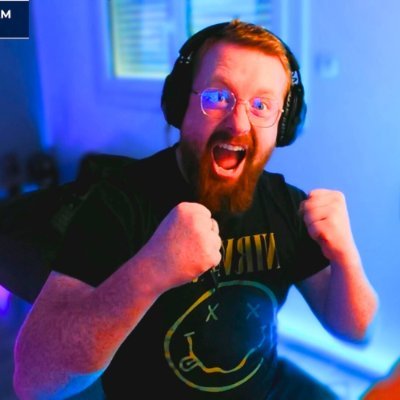 💥Salut les amis💥 Je fait un peu de contenue jeu vidéo, principalement Call of Duty mais bien plus aussi. ON EST LA POUR S'AMUSER 💣❤😁
