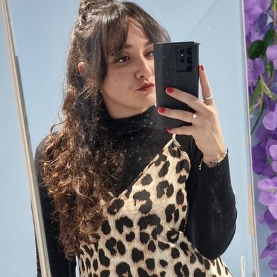 LouHoddz's profile picture. 