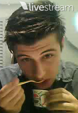 Sempre fazendo planos impossíveis para conhecer o @pedrinhoGarnet Seguido e Oficializado no dia:06/01/12!segue? sigo de volta ;3 tt pessoal:@karynnegomesp