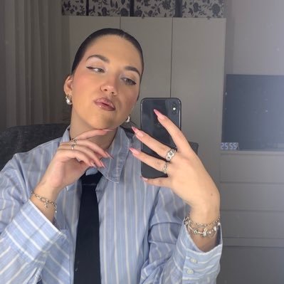 katafeher8's profile picture. sziusss