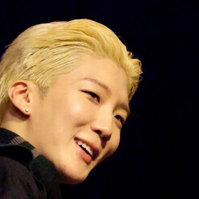 이승훈 조용히 응원합니다.💕
업로드 사진&영상. 출처표시 필수.
개인굿즈.나눔 한정가능. 상업적판매.도용.불가.