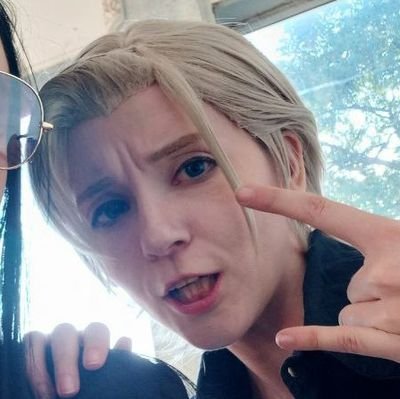 Sup, l'm cosplayer from Ukraine - El Riddle. Also I'm known as Zorgen.