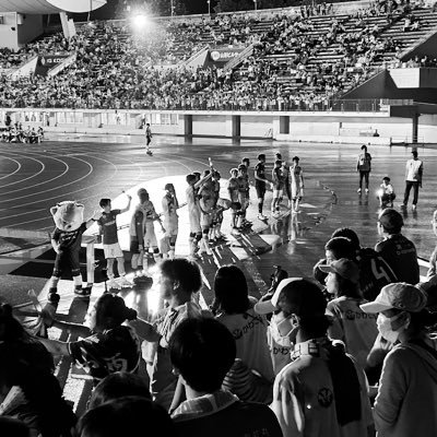 今までは、スポーツはテレビで見る物! !と思ってましたが、たまたま当たったエスコートキッズと、旦那のモンテラブ❤️に影響されて、モンテハマってます😊ゴール裏います!! モンテとサウナ🧖♀️にハマり中😆 サポのみなさん無言フォロー、いいね失礼します🙏