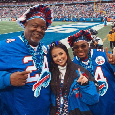 MalennieLy's profile picture. •Radford Alumni• Bills Mafia