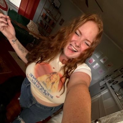29 | NC | Cusper | functioning 🍃💨🌈🏳️‍🌈🧡🤍💗