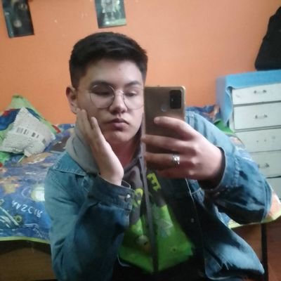 Just_santii's profile picture. 🏳️‍🌈 I like 2 be alone