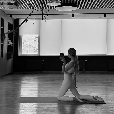 MyDiaryMemories's profile picture. I am a professional clothing designer.