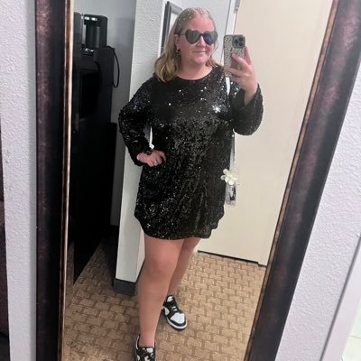 wife | boymom | Hospice Nurse | WWE | Swiftie | Braves | Era’s Tour Indy N1 |