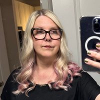 beth (@bethbourdon) Twitter profile photo