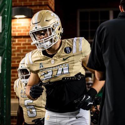 TE @CharlotteFTBL 6’3 240