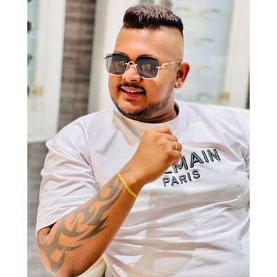 @𝕬𝖘𝖍 𝕯𝖎𝖓𝖚𝖗𝖆𝖓𝖌𝖆🇱🇰 | E.Electronic Engineer | Director of ALT PRODUCTION | Top 15 https://t.co/uKIjqWmrse SL2K18 | Editor | Maintenance coordinator | HR