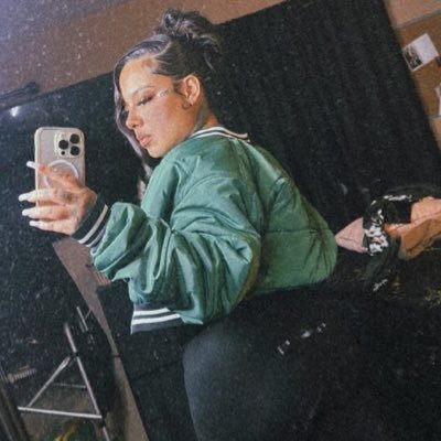 TATTOO ARTIST | 27 | VIRGOAT | BOSS UP OR GET BOSSED AROUND | EAT OR GET ATE | RIDE IN PARADISE GBABY 💚🕊️ LONG LIVE ALAYAH 👼🏽🩷 REST IN LOVE MOM MARION 💛👑