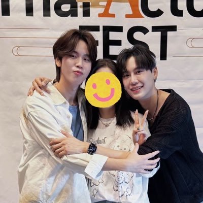 🇨🇳 BounPrem @bb0un @Prem_space 🖤🤍❤️All photos and videos 🚫edit or crop my logo