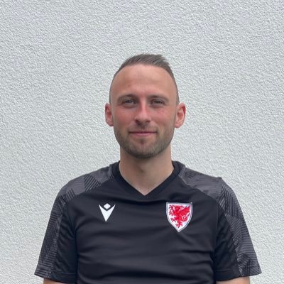 FAW Level 2 Referee • @SouthWalesFA Talent & Mentor Group Lead • Owner of @CaterServWales