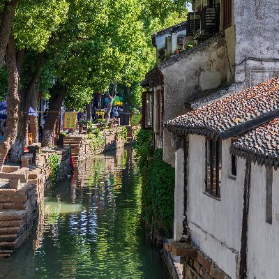 互fo✨互赞✨互评✨必回✨！（如果漏了请留言✨） 💯💯💯💯
Explore the millennium stories hidden among the waterways, ancient bridges refl Such a beautiful scenery , just follow it !