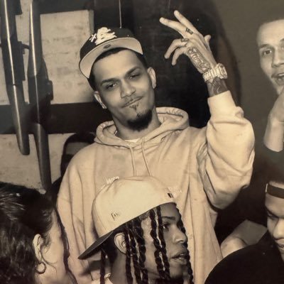 zeusbands_'s profile picture. business inquires: zeusbxnds@gmail.com