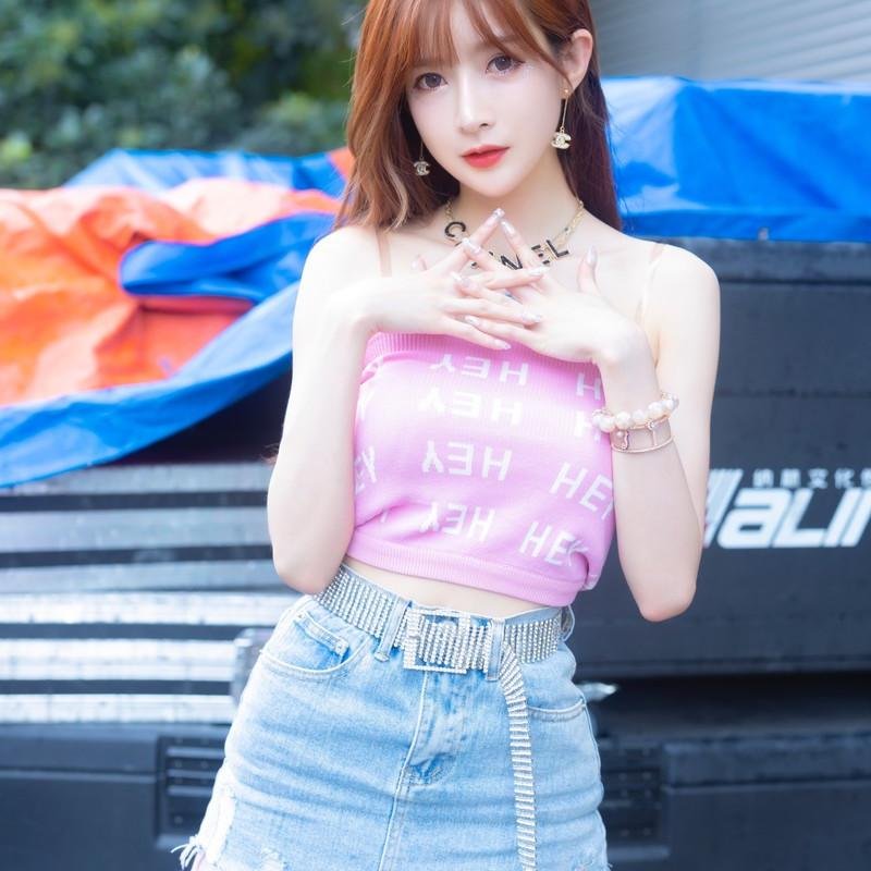 GloriaLeon60327's profile picture. 公開不能說的，我私信說😉