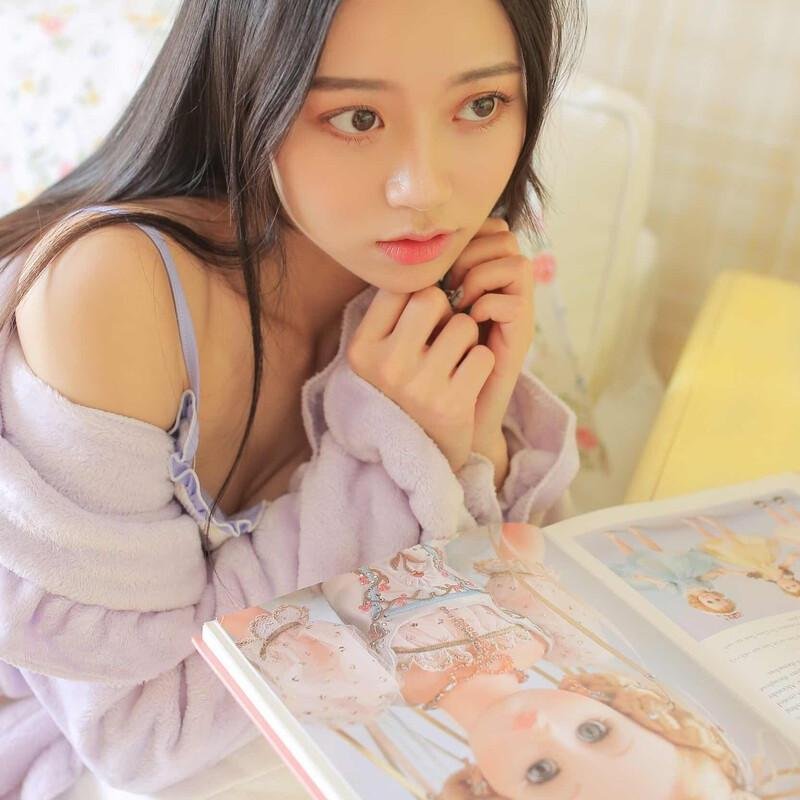 VZechariah94363's profile picture. 才發現   太濃烈的東西總是不長久