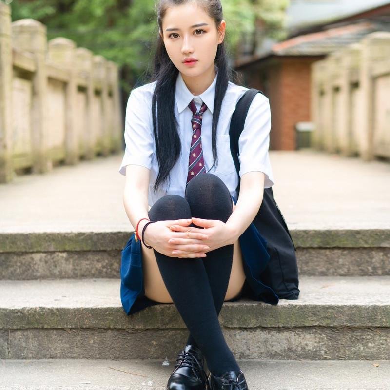 FMacdonald6557's profile picture. 一個人孤獨的腳步，成為愛情奴僕