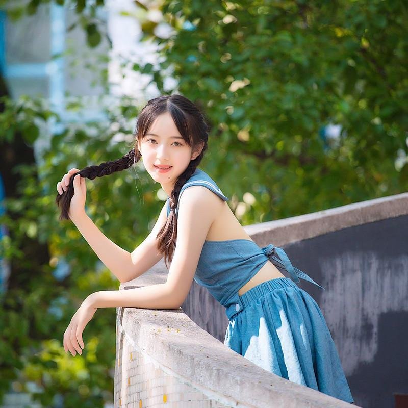 ADarwinl68134's profile picture. 思君令人老，我已千百歲