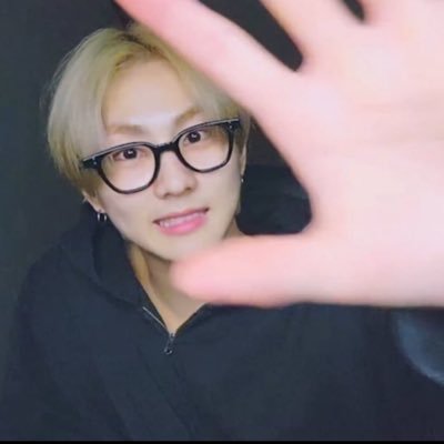 jbr_1211's profile picture. ғᴏʀ manci ᴡᴏɴʏᴏᴜɴɢ 0²k tutontawan ppnaravit