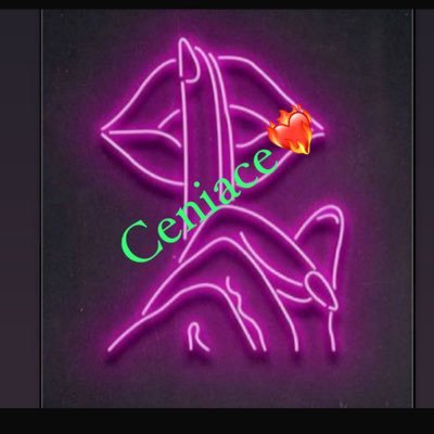 RoxaneMeng0716's profile picture. 