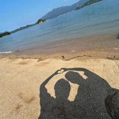 okaka0510's profile picture. 30↑。ふぁみりーでポルノ推し。島ごとぽるの展行ってきました(24.8.24＊9.8)やっとこさファンクラブに入りました(25.6.1)フォロワーさんが増えて嬉しいです⸜(๑⃙⃘'ᵕ'๑⃙⃘)⸝⋆︎*