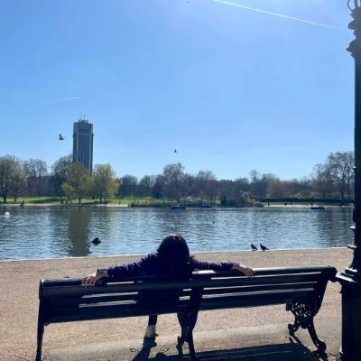 alliebeaton's profile picture. I enjoy shopping 🛍