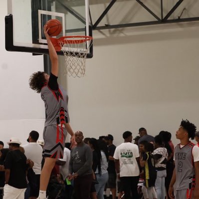Sam Dunn | Class Of 2028 | Millard North High School | 6’4 Wing | Student Athlete 4.0 GPA | AAU: Team Nebraska Express