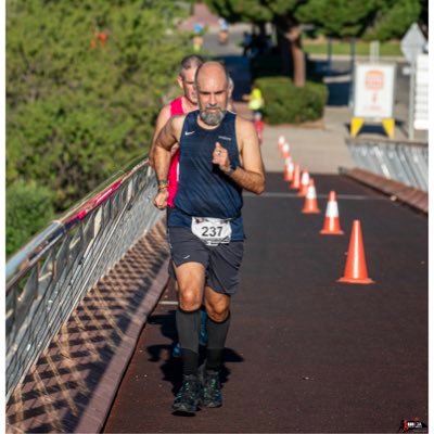 I am a pharmacist doing research to cure sarcoma @srgidibell and now also entrepreneur, founder of Aptadel therapeutics @aptadel. Also a runner