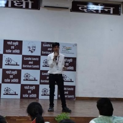 AnubhutiGG's profile picture. 