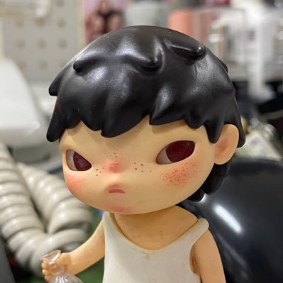 beningsaras's profile picture. 