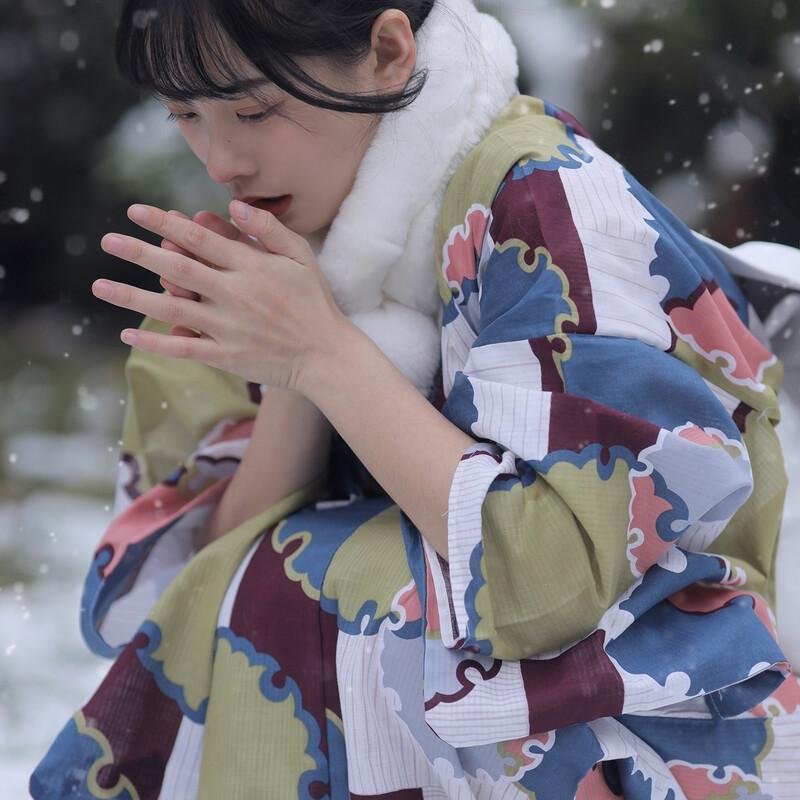 EEvelined60255's profile picture. 閃現的陽光抓緊 哢~