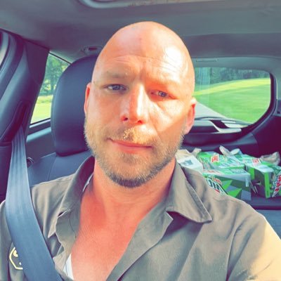 lermoodwra's profile picture. 