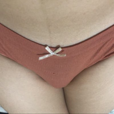 キュートなショーツ、ブラジャー、制服が大好き. パンティ写真を交換したい人はDMを | Feel free to chat if you love panties and bra.