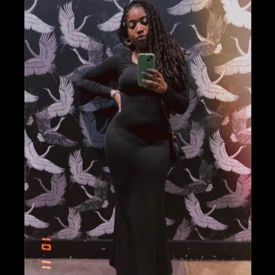 ♑️♋️♐️ ✨I whip up shea butter & read cards…get into this glow @divinelycraftd ✨🃏