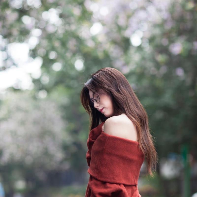 BeatriceTo92879's profile picture. 請戴上泳鏡來見我 以免突然墜入愛河