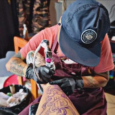 Tatuador - Ilustrador Freelance
(Citas y cotizaciones 5516110024)
